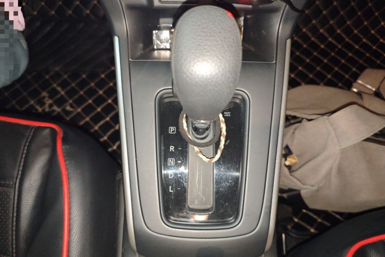 Used Nissan Sylphy 2022 Classic 1.6XE CVT Comfort Edition Gear Lever