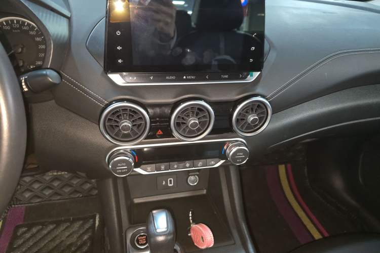 Used Nissan Sylphy 2022 1.6L XL CVT Enjoyment Edition Audio And AC Panel