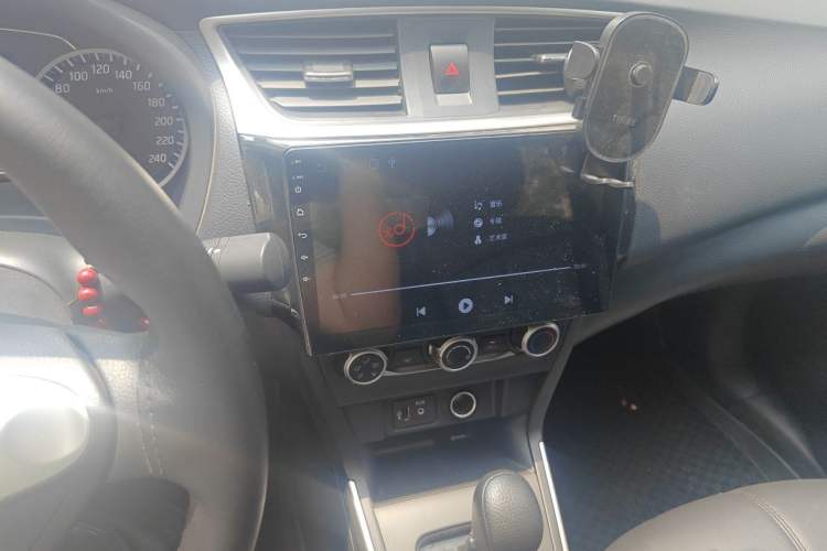 Used Nissan Sylphy 2022 Classic 1.6XE CVT Comfort Edition Audio And AC Panel