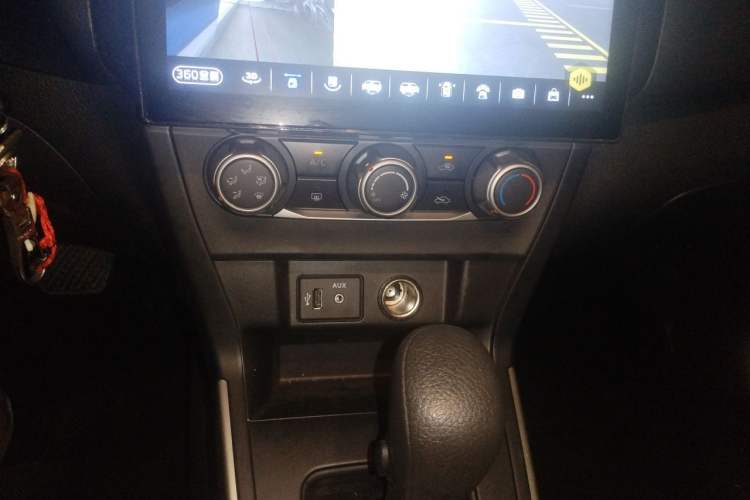Used Nissan Sylphy 2022 Classic 1.6XE CVT Comfort Edition Audio And AC Panel