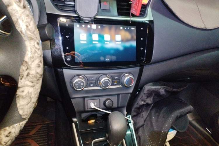 Used Nissan Sylphy 2022 Classic 1.6XL CVT Luxury Edition Audio And AC Panel
