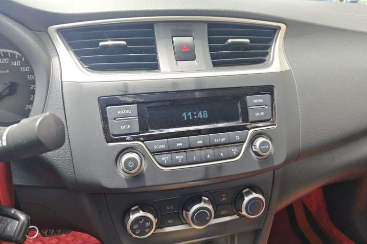 Used Nissan Sylphy 2022 Classic 1.6XE CVT Comfort Edition Audio And AC Panel