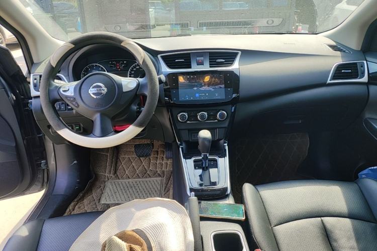 Used Nissan Sylphy 2022 Classic 1.6XL CVT Luxury Edition Center Console