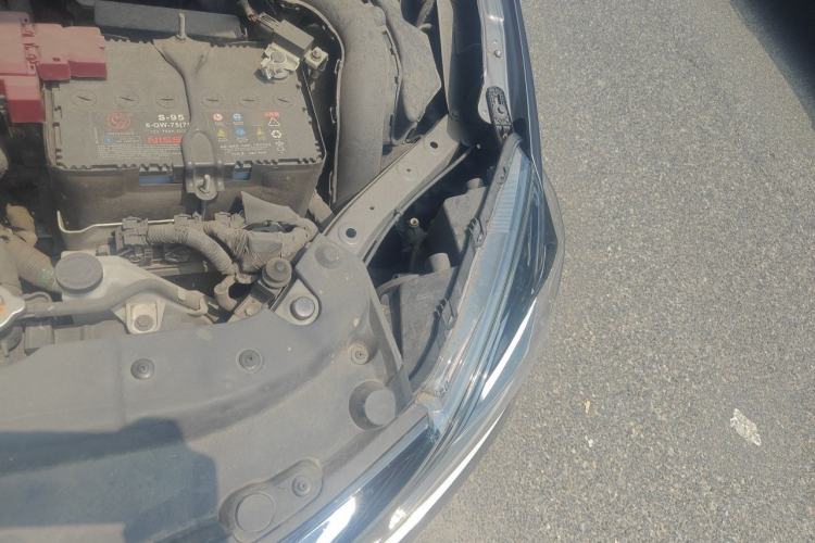 Used Nissan Sylphy 2022 Classic 1.6XE CVT Comfort Edition Engine Bay Left