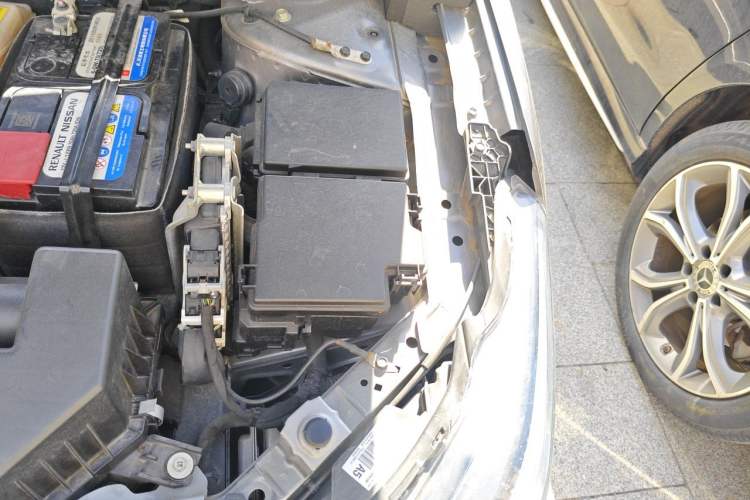 Used Nissan Sylphy 2022 1.6L XL CVT Enjoyment Edition Engine Bay Left