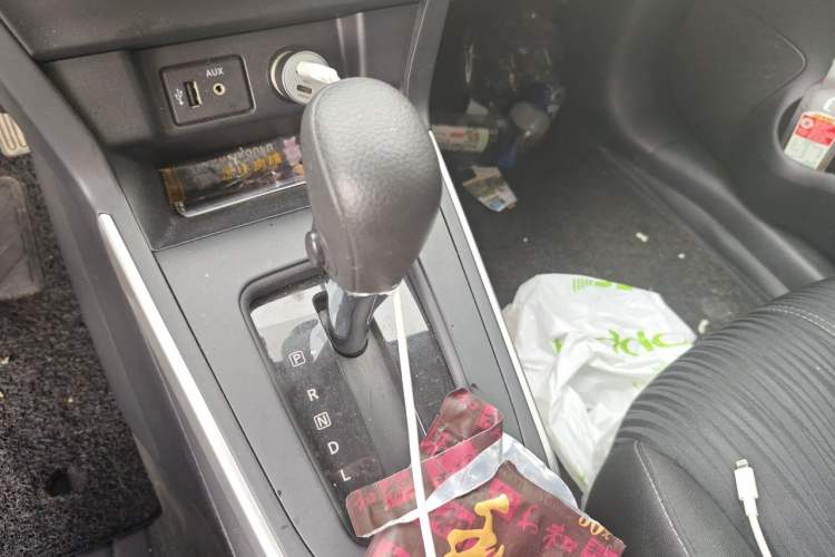 Used Nissan Sylphy 2022 Classic 1.6XE CVT Comfort Edition Gear Lever