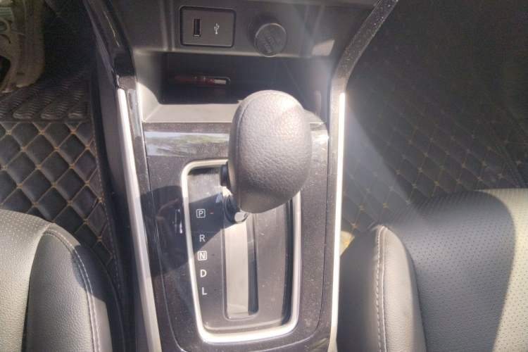 Used Nissan Sylphy 2022 Classic 1.6XL CVT Luxury Edition Gear Lever