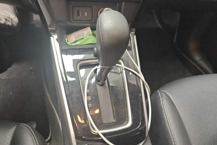 Used Nissan Sylphy 2022 Revised Version Classic 1.6XL CVT Luxury Edition Gear Lever