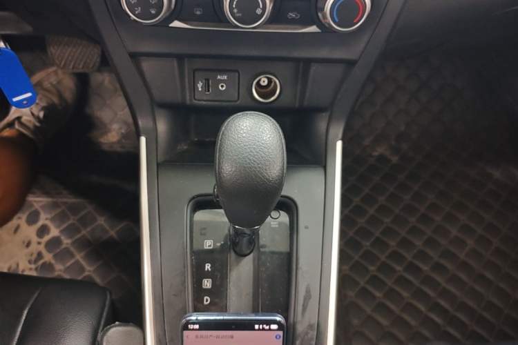 Used Nissan Sylphy 2022 Classic 1.6XE CVT Comfort Edition Gear Lever