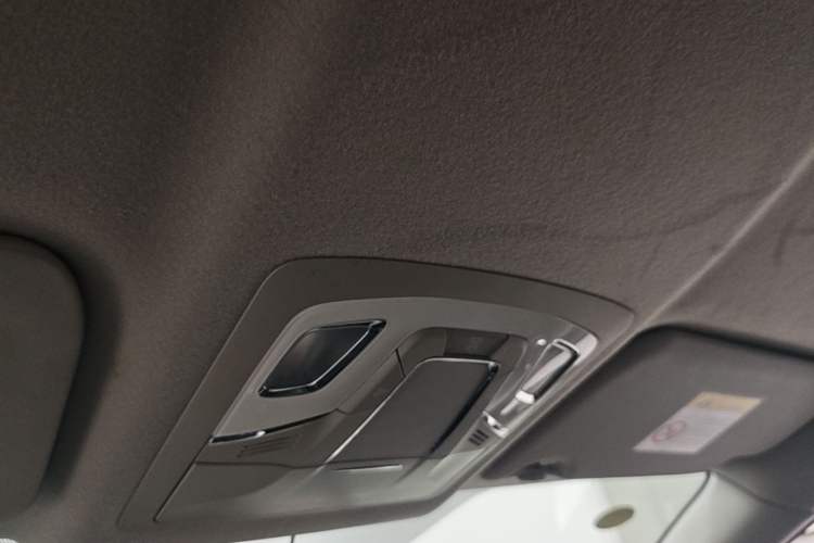 Used Nissan Sylphy 2022 Classic 1.6XE CVT Comfort Edition Headliner