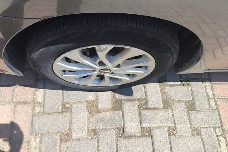 Used Nissan Sylphy 2022 Classic 1.6XE CVT Comfort Edition Left Front Wheel Hub