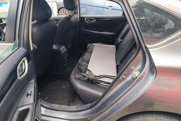 Used Nissan Sylphy 2022 Classic 1.6XL CVT Luxury Edition Left Rear Seat