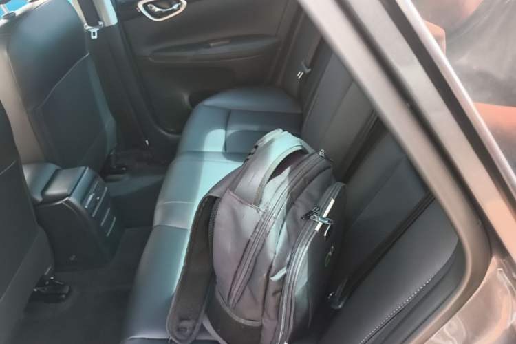 Used Nissan Sylphy 2022 Revised Version Classic 1.6XL CVT Luxury Edition Left Rear Seat