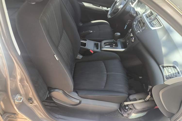 Used Nissan Sylphy 2022 Classic 1.6XE CVT Comfort Edition Right Front Seat