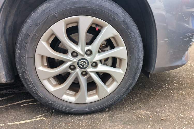Used Nissan Sylphy 2022 Classic 1.6XL CVT Luxury Edition Right Front Wheel Hub