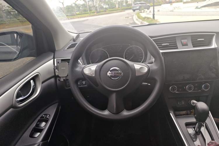 Used Nissan Sylphy 2022 Classic 1.6XE CVT Comfort Edition Steering Wheel