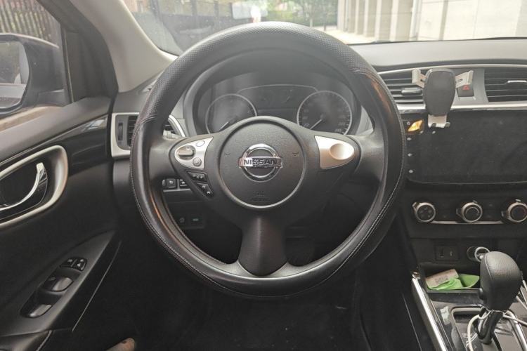 Used Nissan Sylphy 2022 Revised Version Classic 1.6XL CVT Luxury Edition Steering Wheel