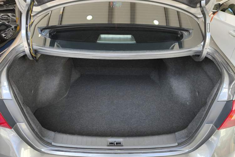 Used Nissan Sylphy 2022 Classic 1.6XE CVT Comfort Edition Trunk