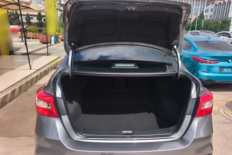 Used Nissan Sylphy 2022 Revised Version Classic 1.6XL CVT Luxury Edition Trunk