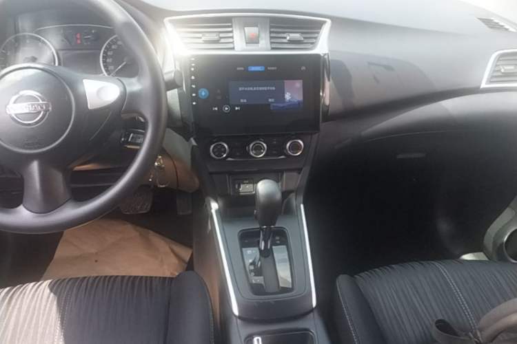 Used Nissan Sylphy 2022 Classic 1.6XE CVT Comfort Edition Audio And AC Panel