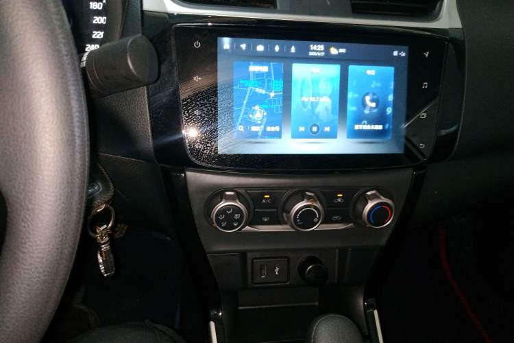 Used Nissan Sylphy 2022 Classic 1.6XL CVT Luxury Edition Audio And AC Panel