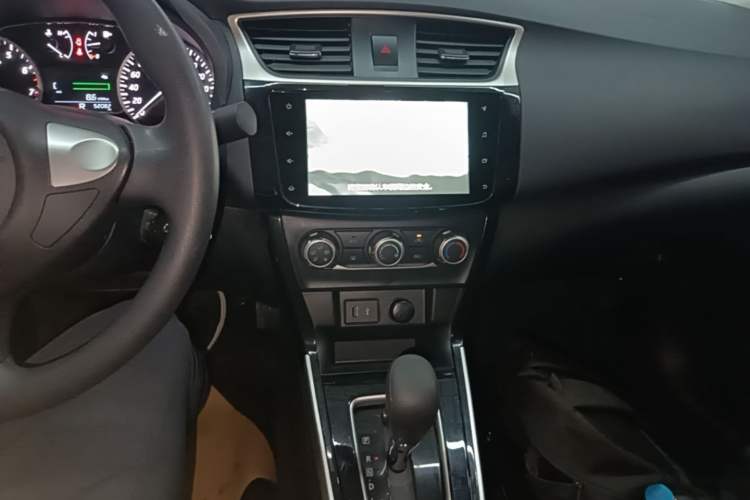 Used Nissan Sylphy 2022 Classic 1.6XL CVT Luxury Edition Audio And AC Panel
