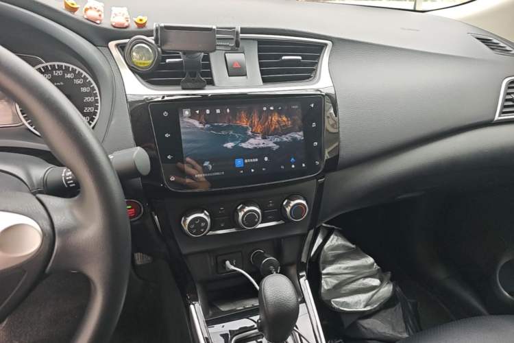 Used Nissan Sylphy 2022 Classic 1.6XL CVT Luxury Edition Audio And AC Panel