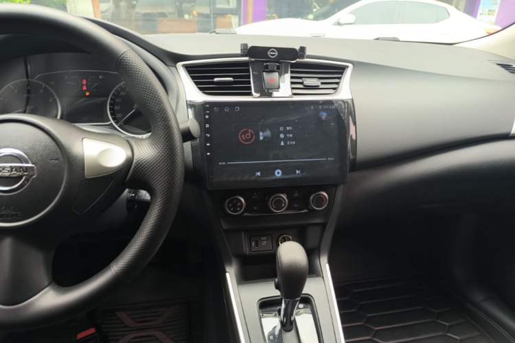 Used Nissan Sylphy 2022 Classic 1.6XE CVT Comfort Edition Audio And AC Panel