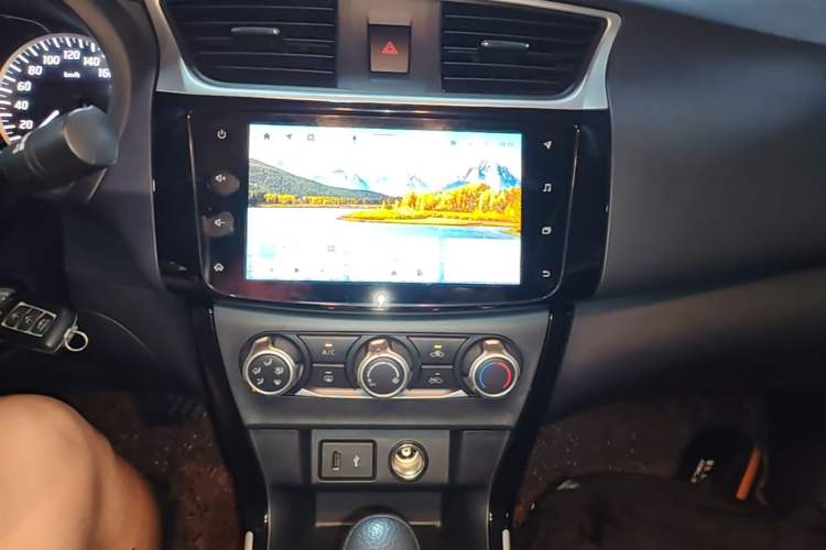 Used Nissan Sylphy 2022 Classic 1.6XL CVT Luxury Edition Audio And AC Panel