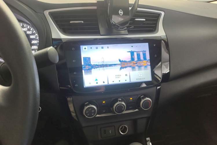 Used Nissan Sylphy 2022 Classic 1.6XL CVT Luxury Edition Audio And AC Panel