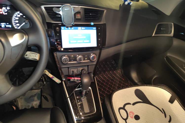 Used Nissan Sylphy 2022 Classic 1.6XE CVT Comfort Edition Audio And AC Panel