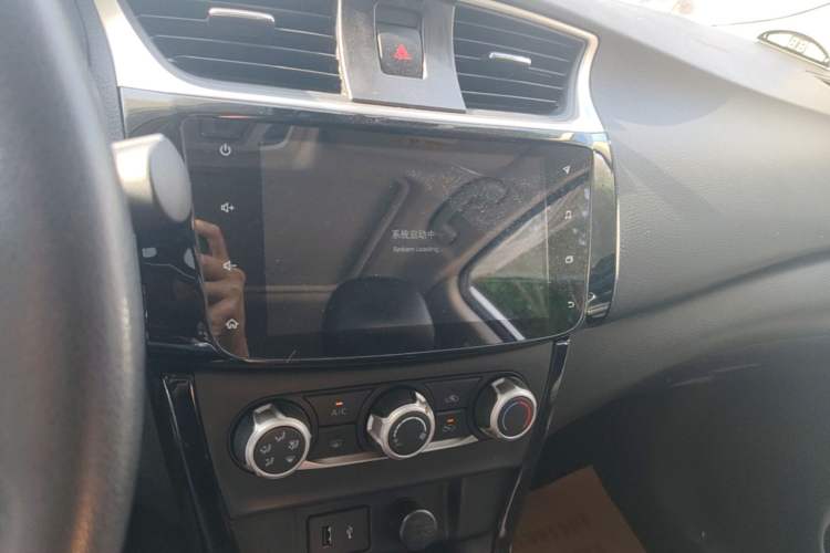 Used Nissan Sylphy 2022 Classic 1.6XL CVT Luxury Edition Audio And AC Panel