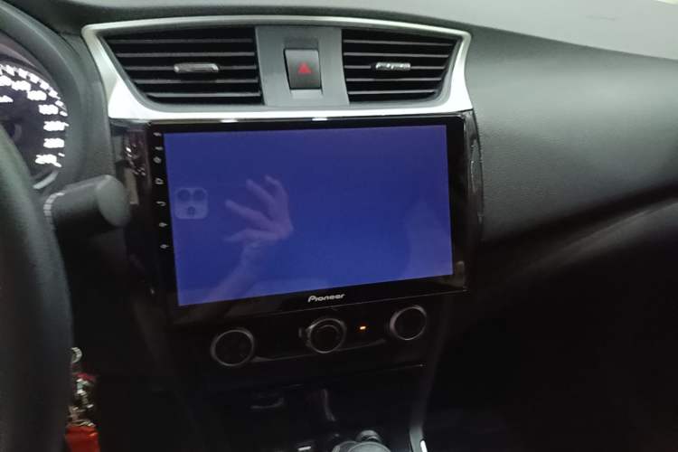 Used Nissan Sylphy 2022 Classic 1.6XE CVT Comfort Edition Audio And AC Panel