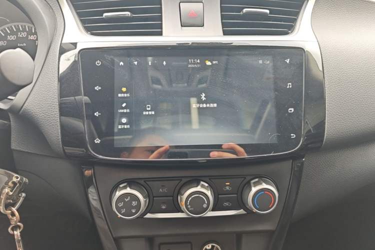 Used Nissan Sylphy 2022 Classic 1.6XL CVT Luxury Edition Audio And AC Panel