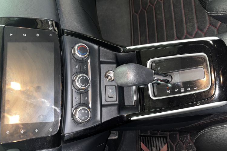 Used Nissan Sylphy 2022 Classic 1.6XL CVT Luxury Edition Audio And AC Panel