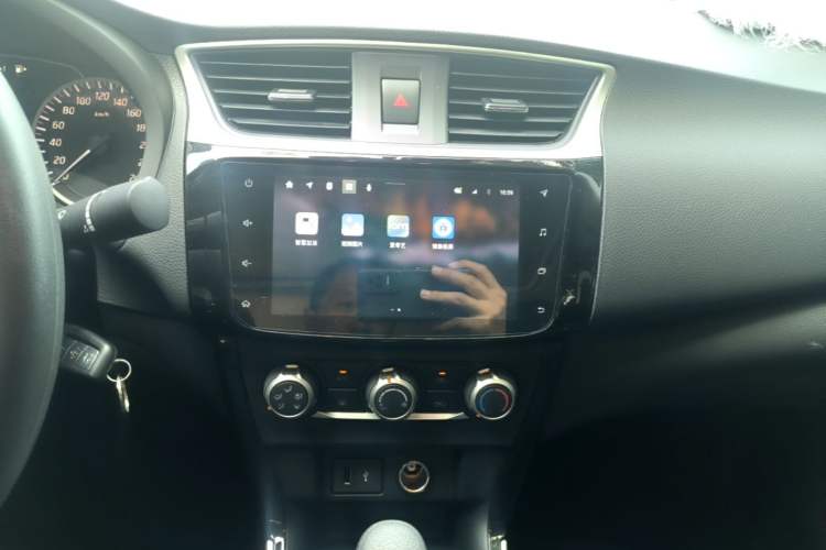 Used Nissan Sylphy 2022 Revised Version Classic 1.6XL CVT Luxury Edition Audio And AC Panel