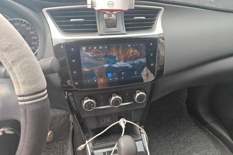 Used Nissan Sylphy 2022 Classic 1.6XL CVT Luxury Edition Audio And AC Panel