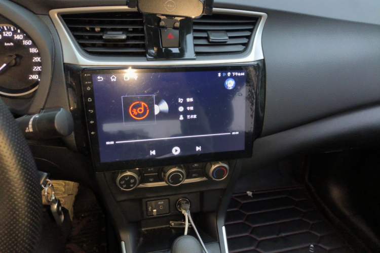 Used Nissan Sylphy 2022 Classic 1.6XE CVT Comfort Edition Audio And AC Panel