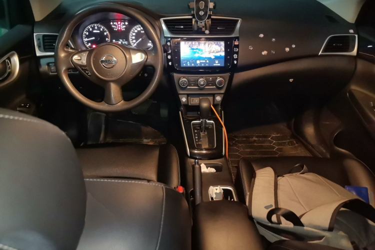 Used Nissan Sylphy 2022 Classic 1.6XL CVT Luxury Edition Center Console