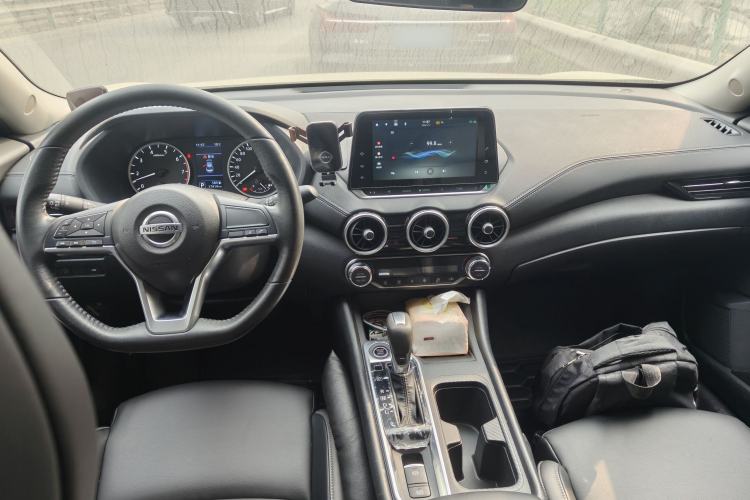 Used Nissan Sylphy 2022 1.6L XL CVT Enjoyment Edition Center Console