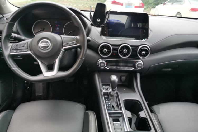 Used Nissan Sylphy 2022 1.6L XL CVT Enjoyment Edition Center Console