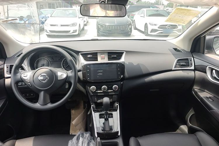 Used Nissan Sylphy 2022 Classic 1.6XL CVT Luxury Edition Center Console