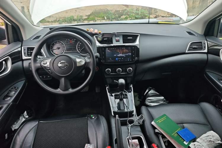 Used Nissan Sylphy 2022 Classic 1.6XL CVT Luxury Edition Center Console