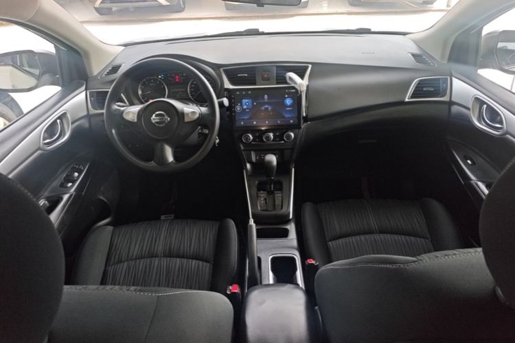 Used Nissan Sylphy 2022 Classic 1.6XE CVT Comfort Edition Center Console