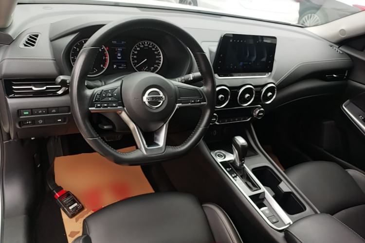 Used Nissan Sylphy 2022 1.6L XL CVT Enjoyment Edition Center Console