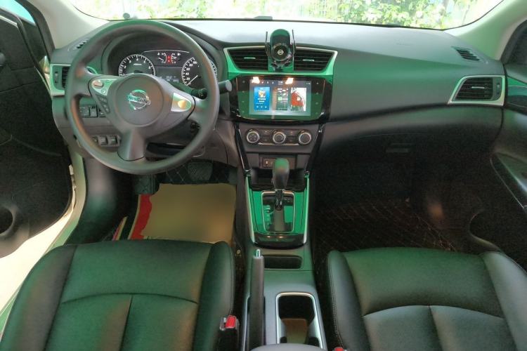 Used Nissan Sylphy 2022 Classic 1.6XL CVT Luxury Edition Center Console