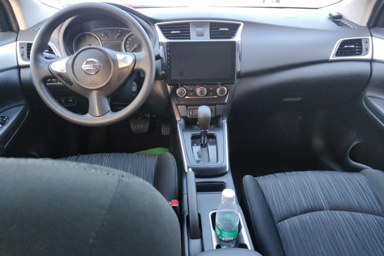 Used Nissan Sylphy 2022 Classic 1.6XE CVT Comfort Edition Center Console