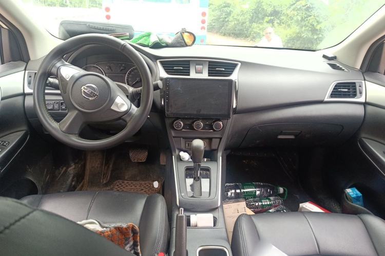 Used Nissan Sylphy 2022 Classic 1.6XE CVT Comfort Edition Center Console