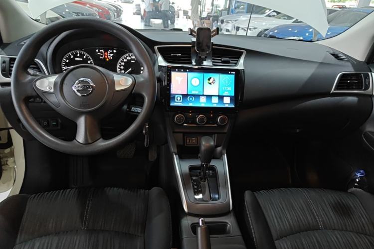 Used Nissan Sylphy 2022 Classic 1.6XE CVT Comfort Edition Center Console