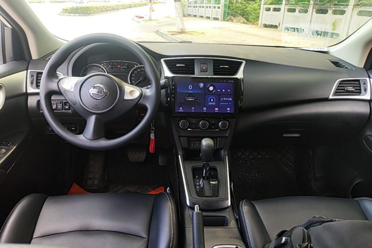 Used Nissan Sylphy 2022 Classic 1.6XE CVT Comfort Edition Center Console